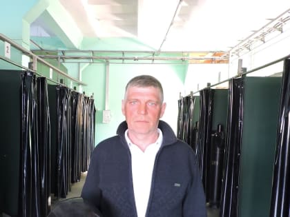 Сварщик-профессионал преподает в Линевском центре профобучения