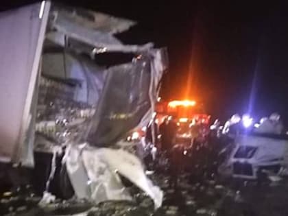 Водители двух грузовиков погибли в ДТП под Новосибирском