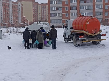 Из-за коммунальной аварии остались без воды жители нескольких домов в Микрорайоне Бердска