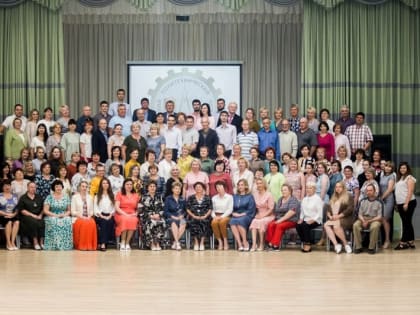 С юбилеем поздравляет коллектив экс-директора БЭМТа Игоря Ставицкого