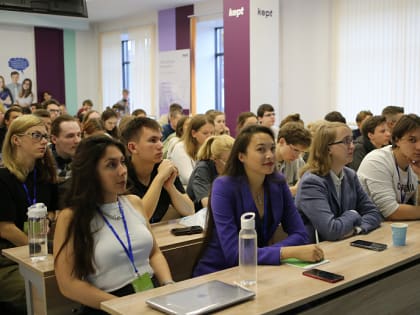 В НГУ стартовал Летний инженерный интенсив TechnoHack, организованный ПИШ НГУ