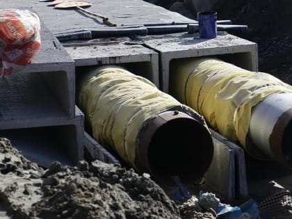 Перекрёсток в центре Новосибирска разрыли из-за ремонта теплотрассы