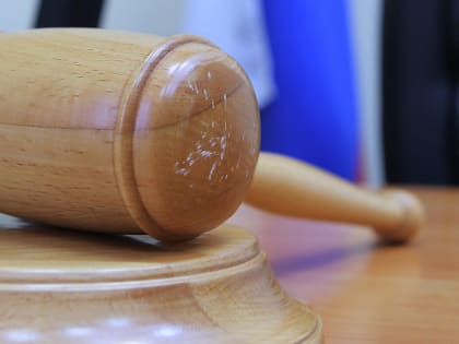 Профессора медуниверситета осудят за взятку от студентки в Новосибирске