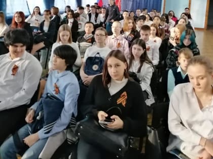 Мастер - класс по изготовлению блиндажных свечей прошел в СОШ № 135