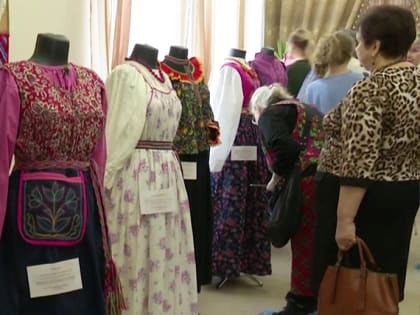 Костюмы в традициях крестьян-старообрядцев шьёт жительница Новосибирска