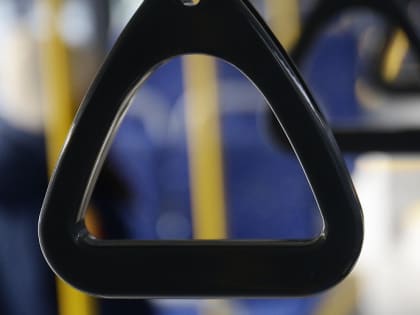 Транспорт изменил маршруты из-за дефекта теплотрассы на Лазурной