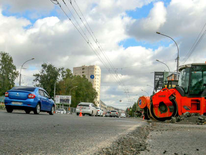 Ущерб от ям на проспекте Дзержинского возместит компания-подрядчик