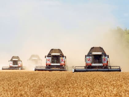 Новосибирский губернатор дал старт весенней посевной кампании