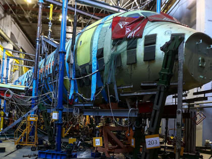 Испытания самолёта SJ-100 в СибНИА завершат к 2025 году