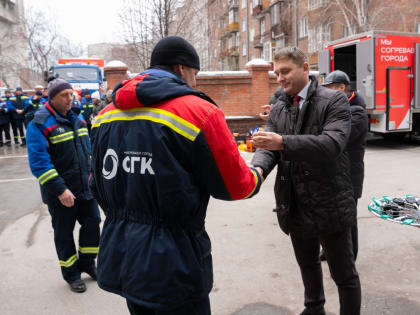 13 мастерских для работ на авариях на теплосетях получил Новосибирск