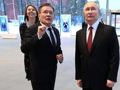 Путин побывал на выставке «Россия», где представлена Новосибирская область