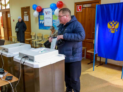 Выборы в Новосибирске: завершение голосования за депутатов
