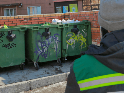 Куда обращаться, если мусорный бак переполнен