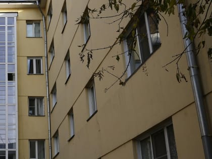 У дома политкаторжан в центре Новосибирска восстановят аварийный подвал
