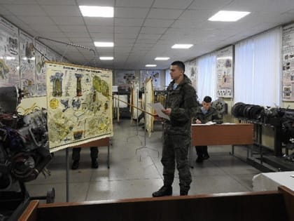 Курсанты НВВКУ сдали учебную сессию и ушли на каникулы