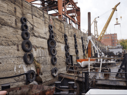 Грузовой причал Речпорта и пристань Речного вокзала в Новосибирске выставило на продажу