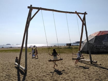 Качели для пляжа «Звезда» зовут мастерить новосибирцев