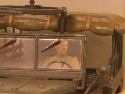 Не игрушки: выставку моделей военной техники открыл Музей на набережной