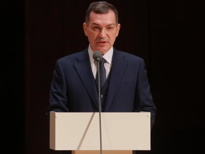 Мэр Новосибирска поздравляет с Днём медицинского работника