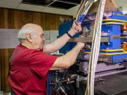 Как рождается нейтрон?