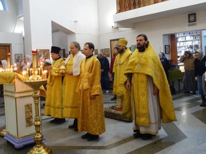 Архиерейская Литургия в Кафедральном соборе г. Карасука в Неделю 23-ю по Пятидесятнице