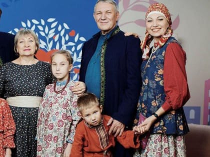 Новосибирская семья с пятью детьми зажжёт очаг на ВДНХ в Москве
