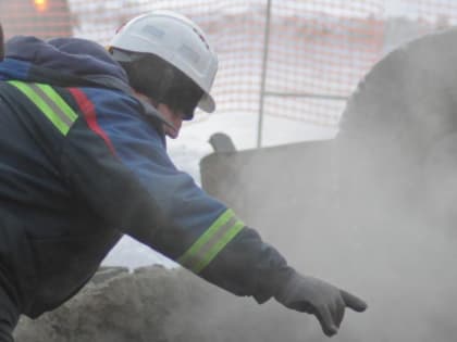 69 бригад восстанавливают отопление в домах на левом берегу