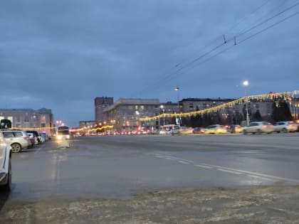 Власти отменили новогоднюю программу в Новосибирске