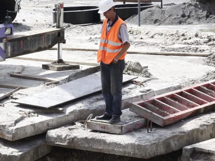 Движение на Бронной и Динамовцев ограничили из-за ремонта теплотрасс