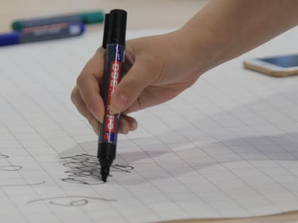 Чашки, блюдца и сахарницу научат рисовать в Новосибирске