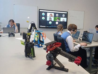 В новосибирских вузах стало на 525 мест для будущих программистов больше