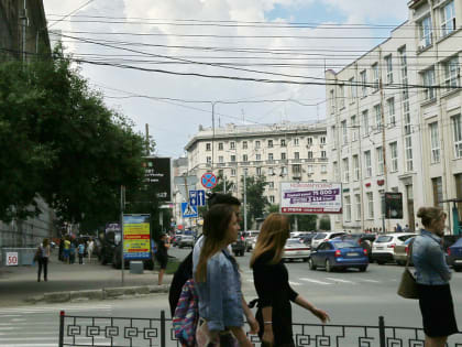 Улицу Ленина в Новосибирске снова открыли для транспорта