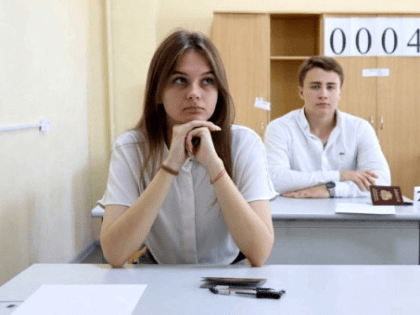 Количество выпускников, сдавших ЕГЭ на 100 баллов, в регионе в 2023 году увеличилось