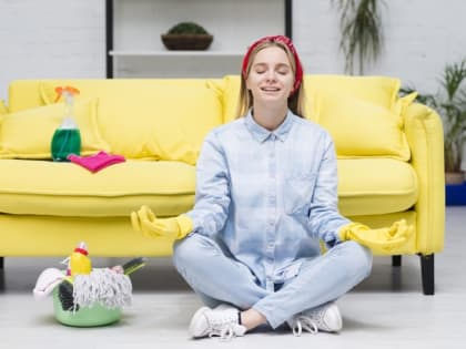 Пересели на метлу: как быстро навести чистоту в доме после новогодних праздников