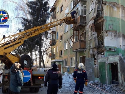 В Новосибирске возник риск обрушения уцелевших подъездов дома на Линейной