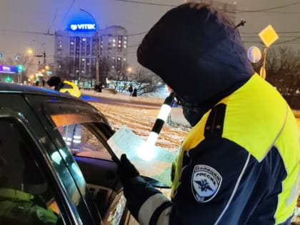 Девять конфискованных машин отправили на СВО