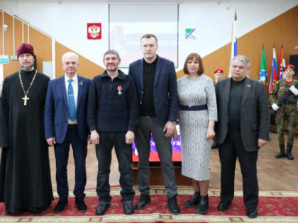 Бердчанин Александр Назаров награждён орденом Мужества