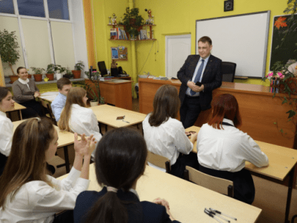 В регионе дан старт ГИА для 9-х классов: более 31 тысячи учеников примут участие в итоговом собеседовании по русскому языку