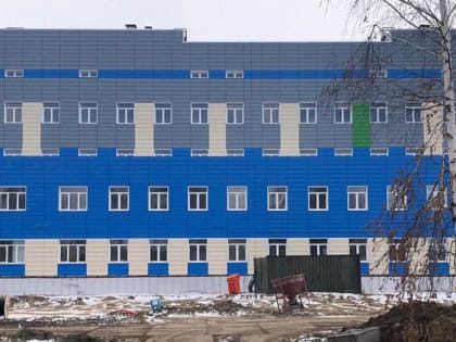 Четырёхэтажную поликлинику в Краснообске сдадут на год раньше срока
