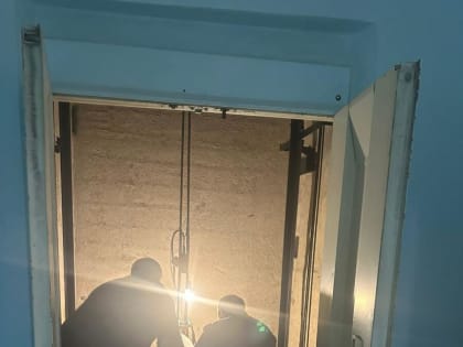Плановая замена лифтов в детской больнице Бердска