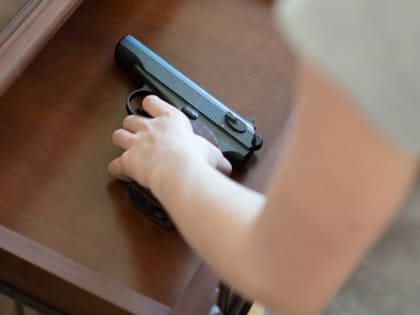 После стрельбы школьника из травмата уволился директор школы в Новосибирске