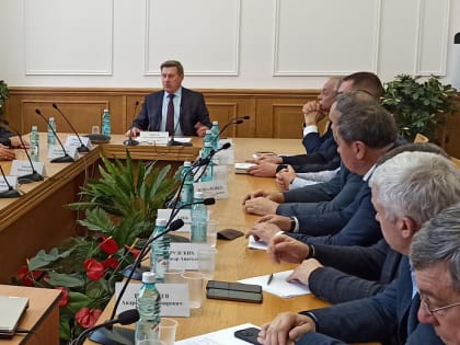 Мэр Локоть: «Сохранять холодную голову, не поддаваться на провокации»
