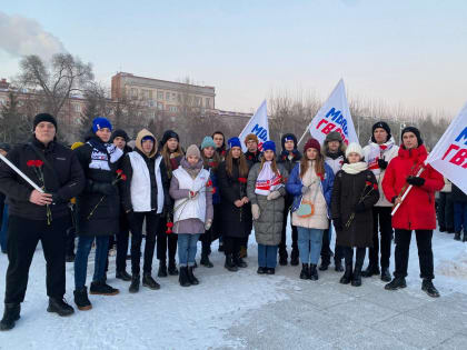 Молодогвардейцы почтили память павших в Сталинградской битве