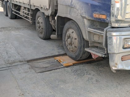 За восстановление пунктов весового контроля в Новосибирске заплатят 137 млн рублей