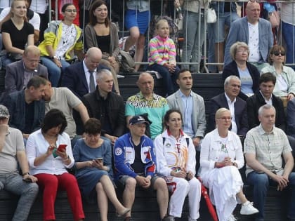 800 хористов и Мовсесян споют в День защиты детей в Новосибирске