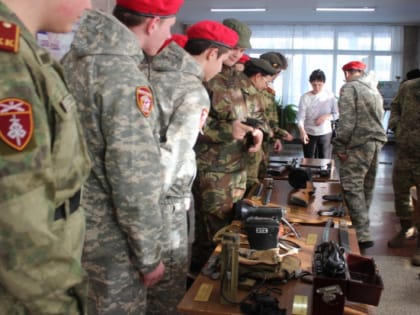 Искитим открыл военно-патриотический проект «Цикл выездных мероприятий пограничного управления ФСБ России по Новосибирской области»