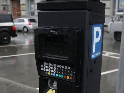 Мэр прокомментировал неработающие паркоматы в центре Новосибирска