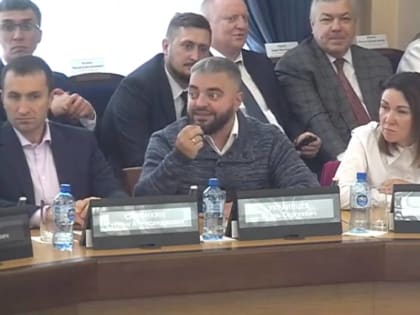 «Всем раздали, всем досталось»: Игорь Украинцев отчитал коммунистов и единороссов