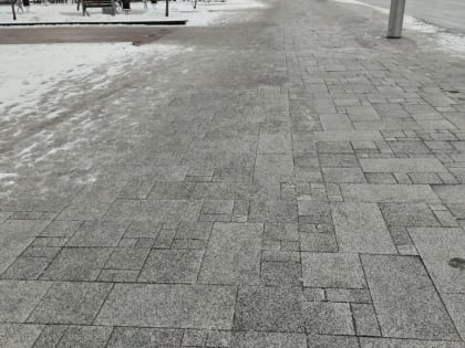 Прокуратура начала проверку гололеда у метро на площади Ленина в Новосибирске
