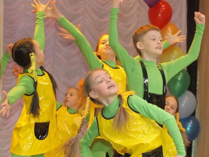 Музыка, живопись, танцы: чему учат детей в школах искусств Новосибирска